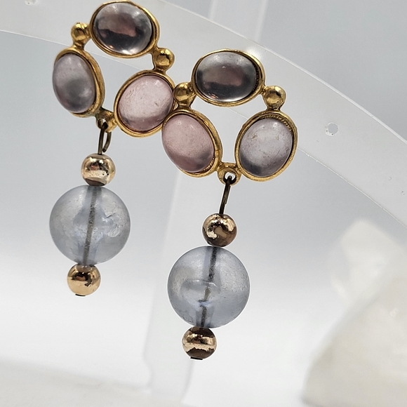 4 Pair - White & Gold Iridescent Earring Package - Picture 6 of 9